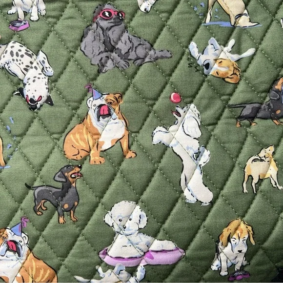 NWT Vera Bradley Slouchy Bucket Shoulder Bag.  Cotton.  Dog Park print. - Picture 11 of 12